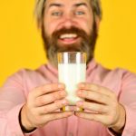 Pienas – baltymų šaltinis! / FREEPIK.COM NUOTR.